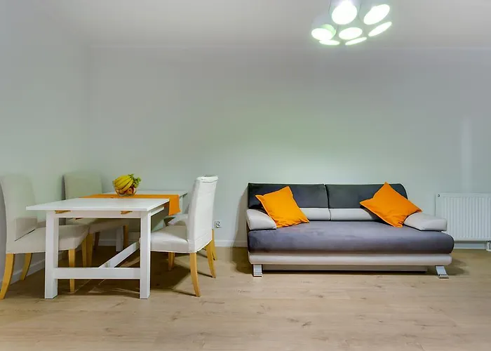 Penguin Rooms 2216 On Dmowskiego Street