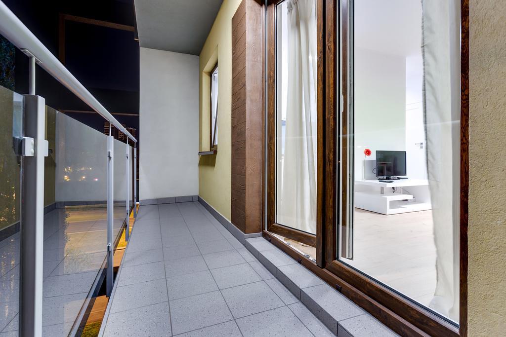 Apartament Penguin 2216 On Dmowskiego Street
